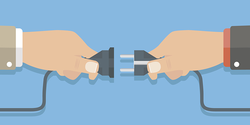 SK매직 정수기 냉수 나오지 않을 때 주요 원인 - 두 손으로 플러그 꽂는 일러스트, 전원 연결·온도 설정·필터 상태 확인 기본 점검 방법 안내, 냉수 시스템 고장·전원 문제·필터 막힘 등 원인 설명